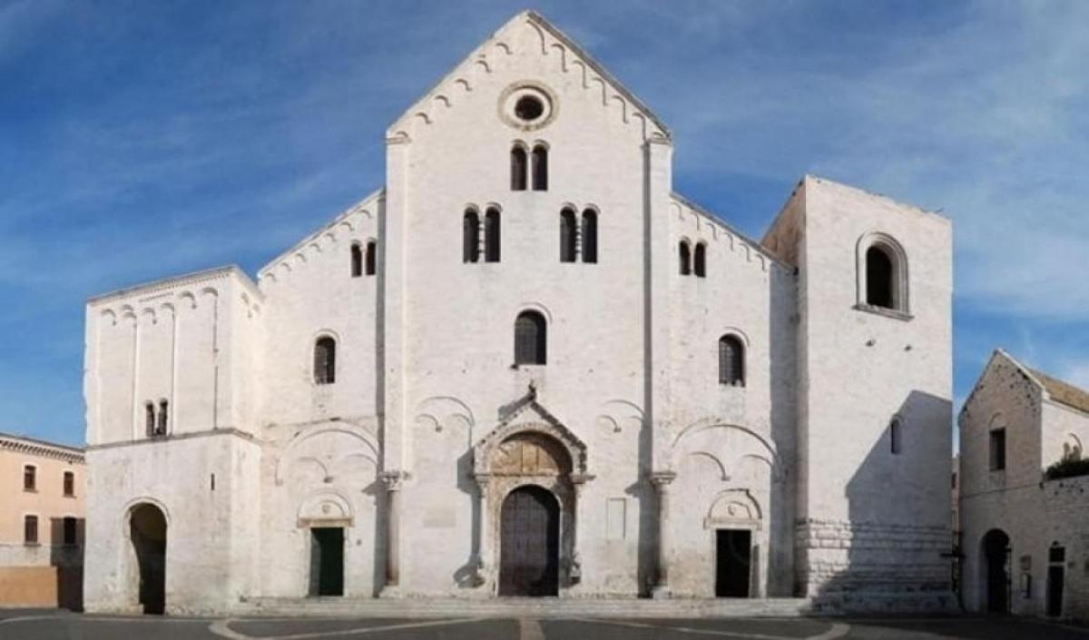 Luxury Borgo Antico Apartment Bari Luaran gambar
